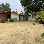 Cabana Sencilla, Con Amplio Patio. A Pasos De Todo