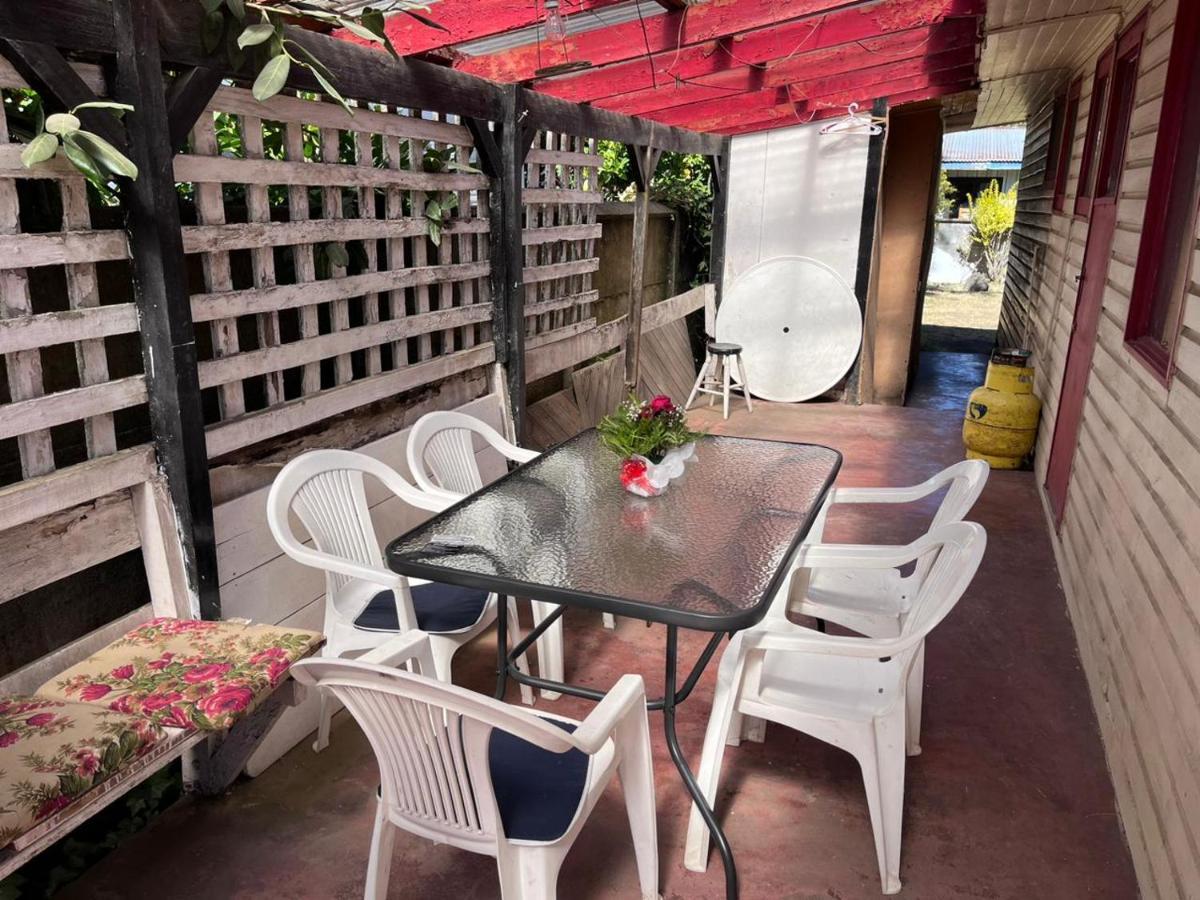 Sencilla, Con Amplio Patio. A Pasos De Todo Casa de férias Lican Ray